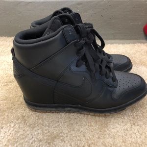 Nike women’s dunk sky hi wedge black